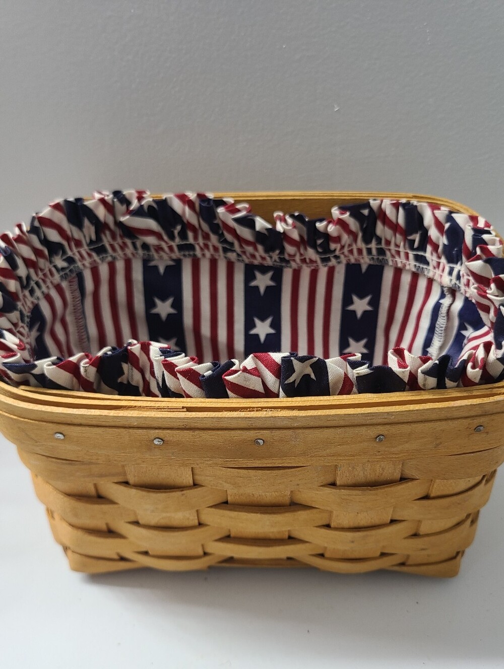 Longaberger 1999 Slanted Woven Basket With Patriotic Liner Farmhouse Vintage